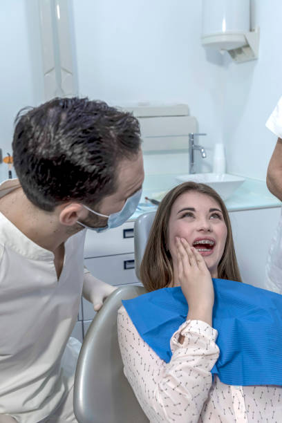 Best Chipped Tooth Repair Near Me  in Lacon, IL